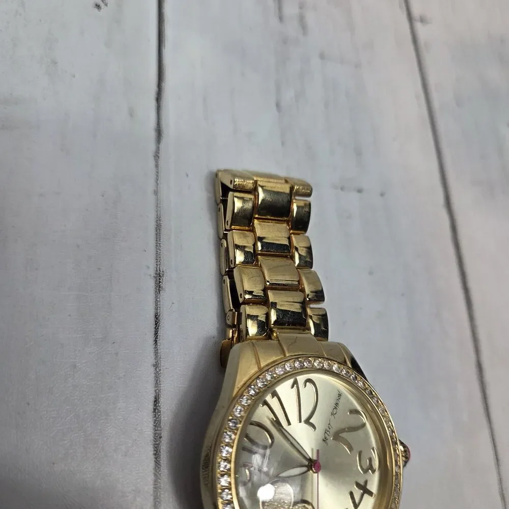 Betsey Johnson BJ00190-42 Silver Dial Rose Gold Stainless Steel Women's Watch